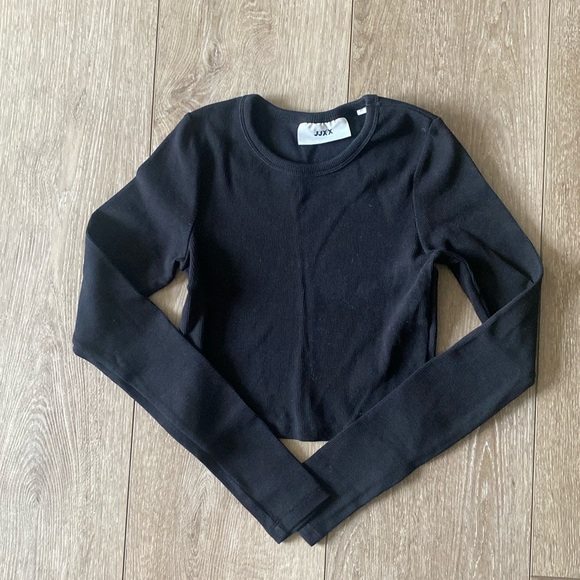 Black cropped long sleeve - Size S/M - Picture 1 of 3